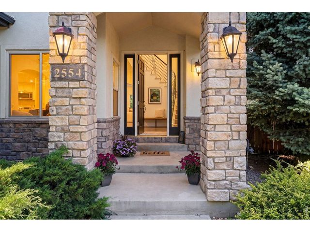 2554 Dutch Ct, Lafayette, CO 80026