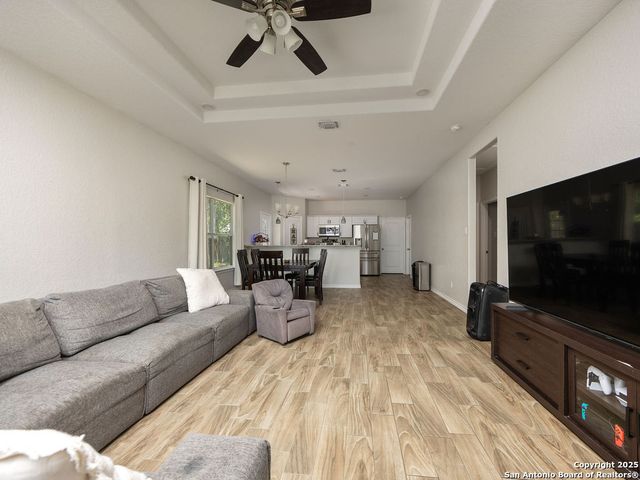 1019 Clovis Pl, San Antonio, TX 78221