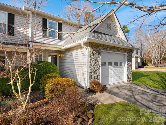 15 Willowick Drive, Asheville, NC 28803