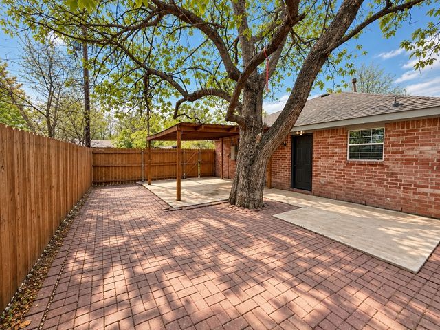 1102 Hamilton Street, Mckinney, TX 75069