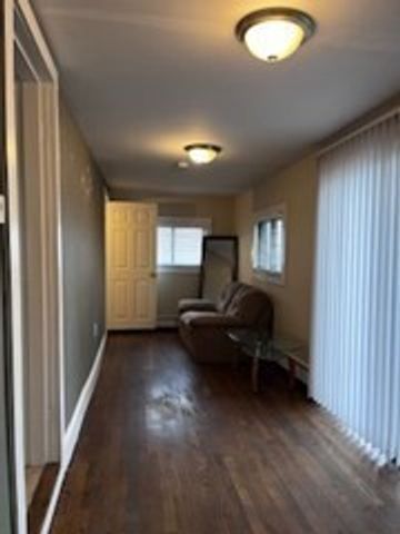 75 Summer St, Revere, MA 02151
