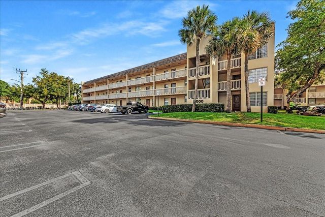 6000 NW 64th Ave 303, Tamarac, FL 33319