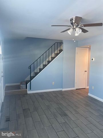 6 VERNON CT, Sicklerville, NJ 08081