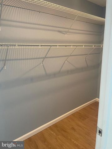 6 VERNON CT, Sicklerville, NJ 08081