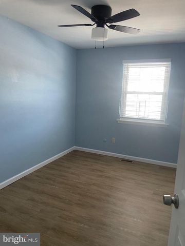 6 VERNON CT, Sicklerville, NJ 08081