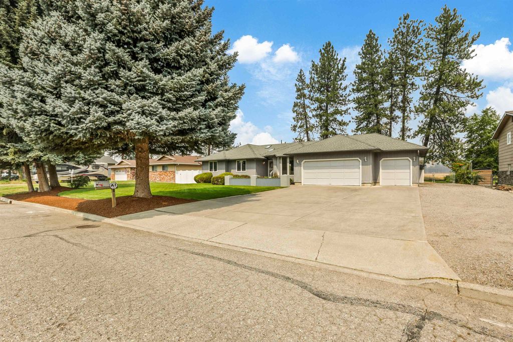 6922 W Johannsen Ave, Nine Mile Falls, WA 99026 photo 2