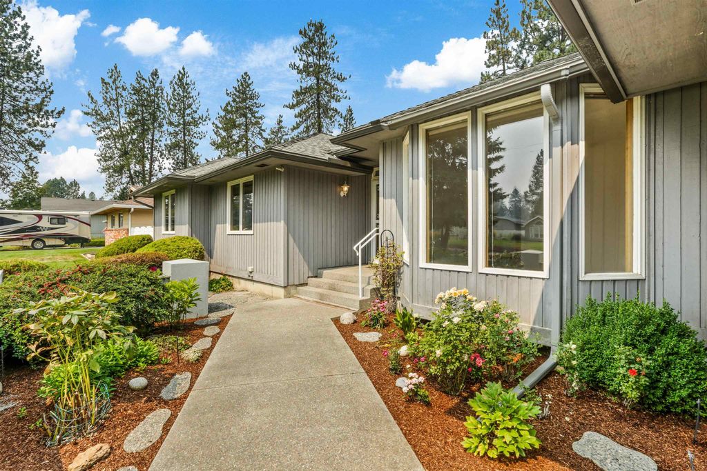 6922 W Johannsen Ave, Nine Mile Falls, WA 99026 photo 4