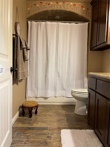 1407 Lauren Lane, Granbury, TX 76048
