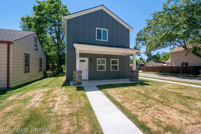 1404 E George Avenue, Hazel Park, MI 48030