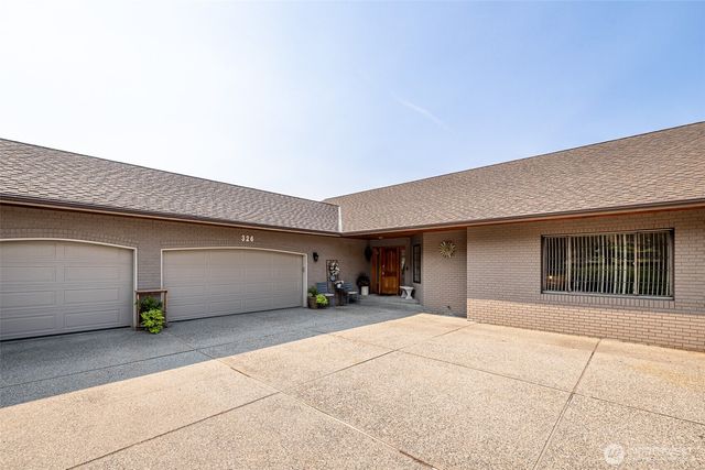 326 23rd Street NE, East Wenatchee, WA 98802