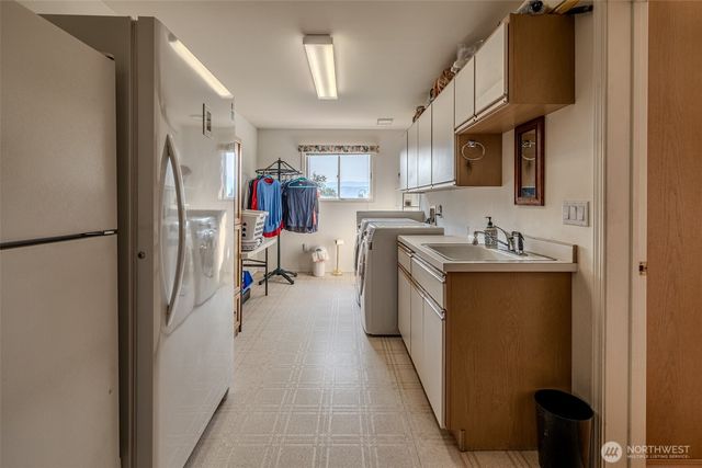 326 23rd Street NE, East Wenatchee, WA 98802