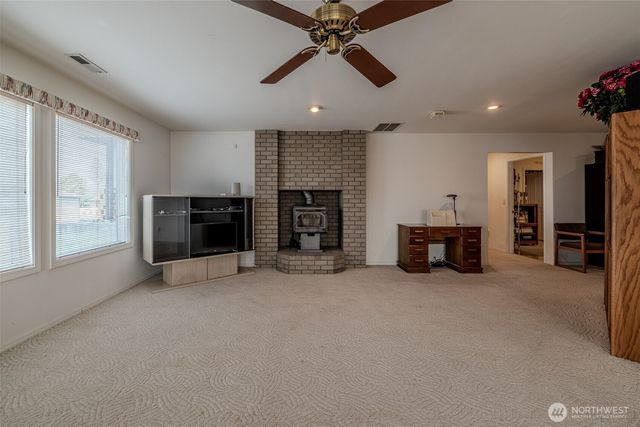 326 23rd Street NE, East Wenatchee, WA 98802