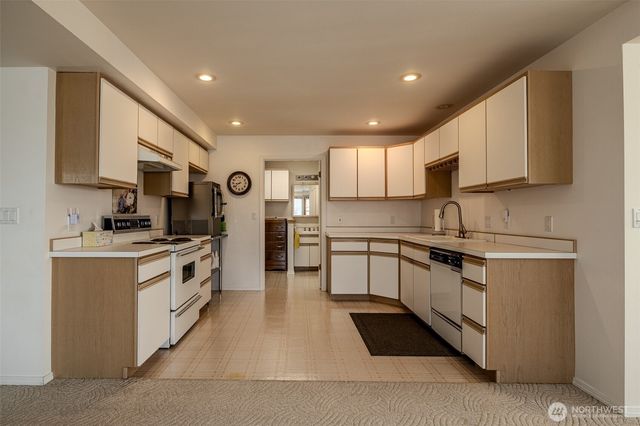 326 23rd Street NE, East Wenatchee, WA 98802