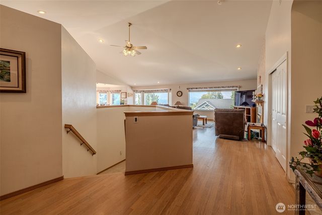 326 23rd Street NE, East Wenatchee, WA 98802