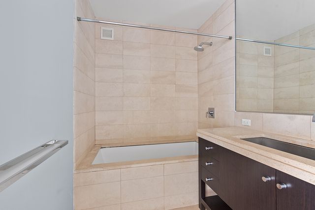 1600 Broadway Apt 20A, New York City, NY 10019