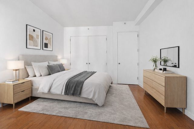 1600 Broadway Apt 20A, New York City, NY 10019