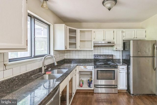 420 BIRDIE RD, Locust Grove, VA 22508