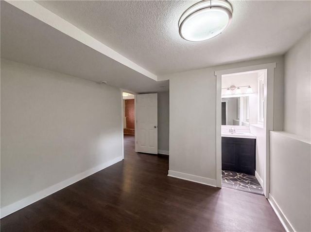 2909 Sagebrush Drive, Lawrence, KS 66047
