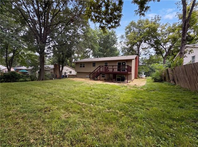 2909 Sagebrush Drive, Lawrence, KS 66047