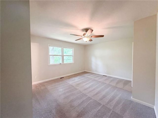 2909 Sagebrush Drive, Lawrence, KS 66047