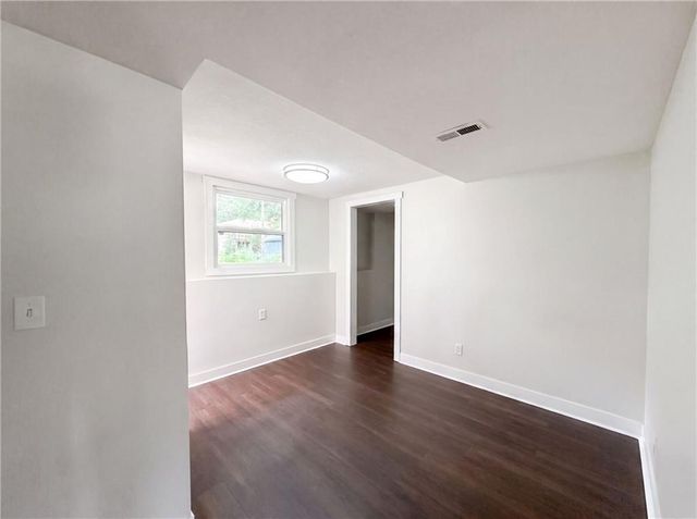 2909 Sagebrush Drive, Lawrence, KS 66047