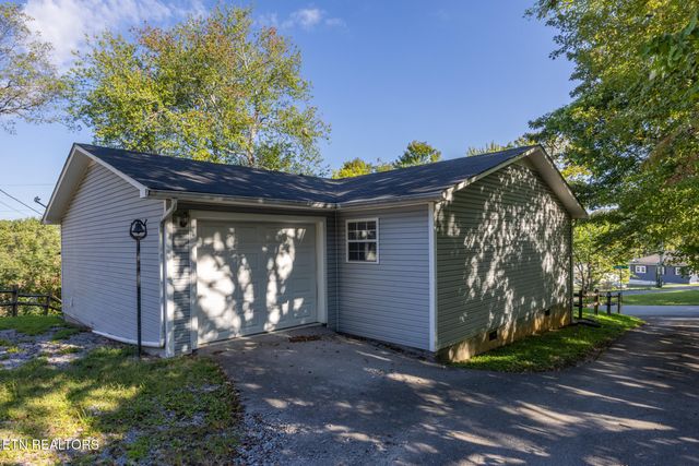 109 Astrid St, Athens, TN 37303