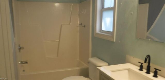 3917 Deep Creek BLVD, Portsmouth, VA 23702