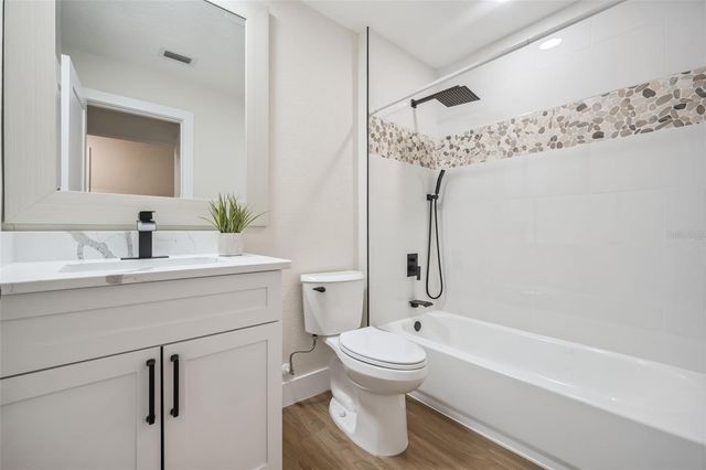 1450 HILLTOP DRIVE, Mount Dora, FL 32757