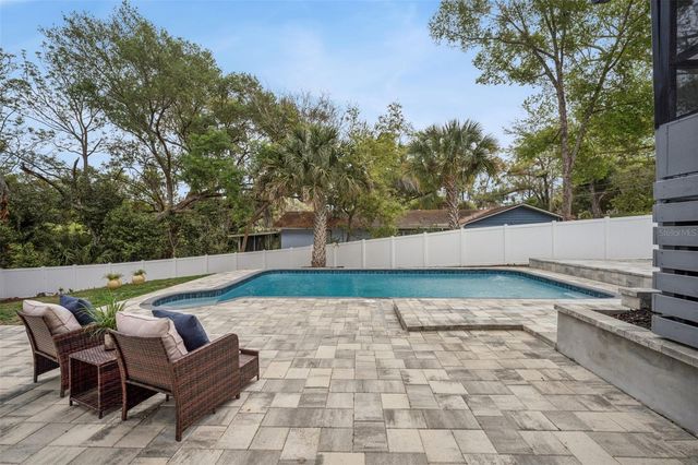 1450 HILLTOP DRIVE, Mount Dora, FL 32757