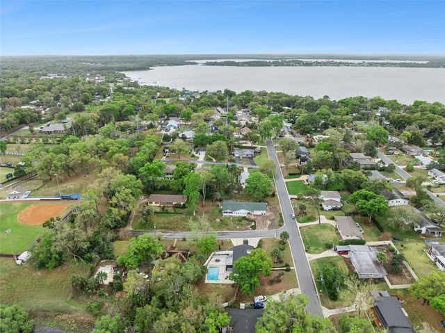 1450 HILLTOP DRIVE, Mount Dora, FL 32757