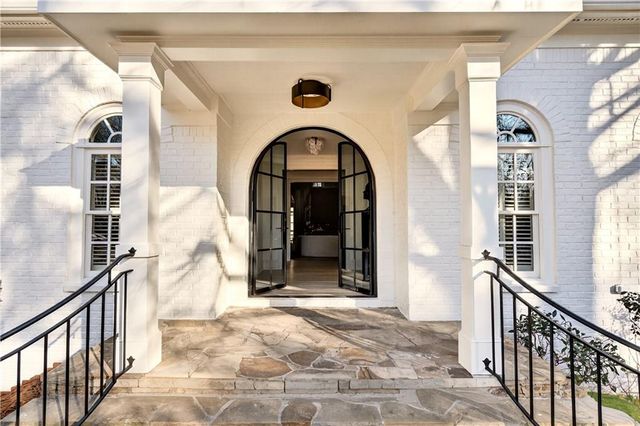 4329 Orchard Valley SE Drive, Atlanta, GA 30339