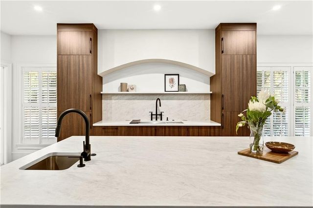 4329 Orchard Valley SE Drive, Atlanta, GA 30339