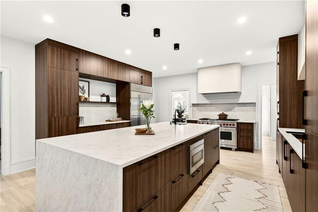 4329 Orchard Valley SE Drive, Atlanta, GA 30339