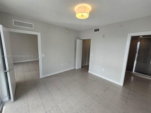 117 SW 10th Street 2209, Miami, FL 33130