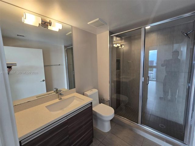 117 SW 10th Street 2209, Miami, FL 33130