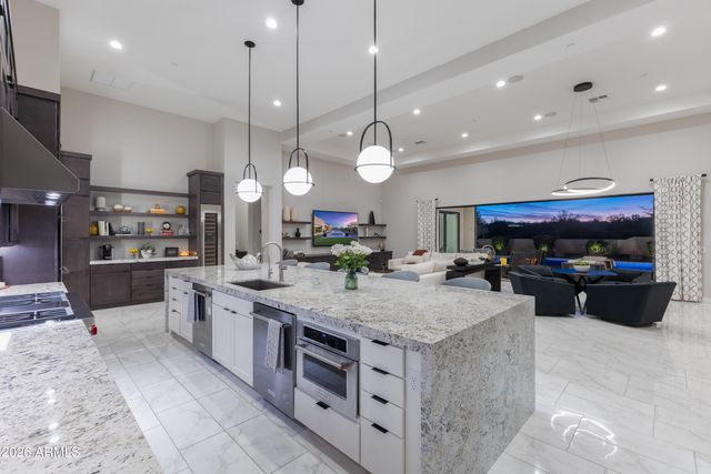 28412 N SUMMIT SPRINGS Road, Rio Verde, AZ 85263