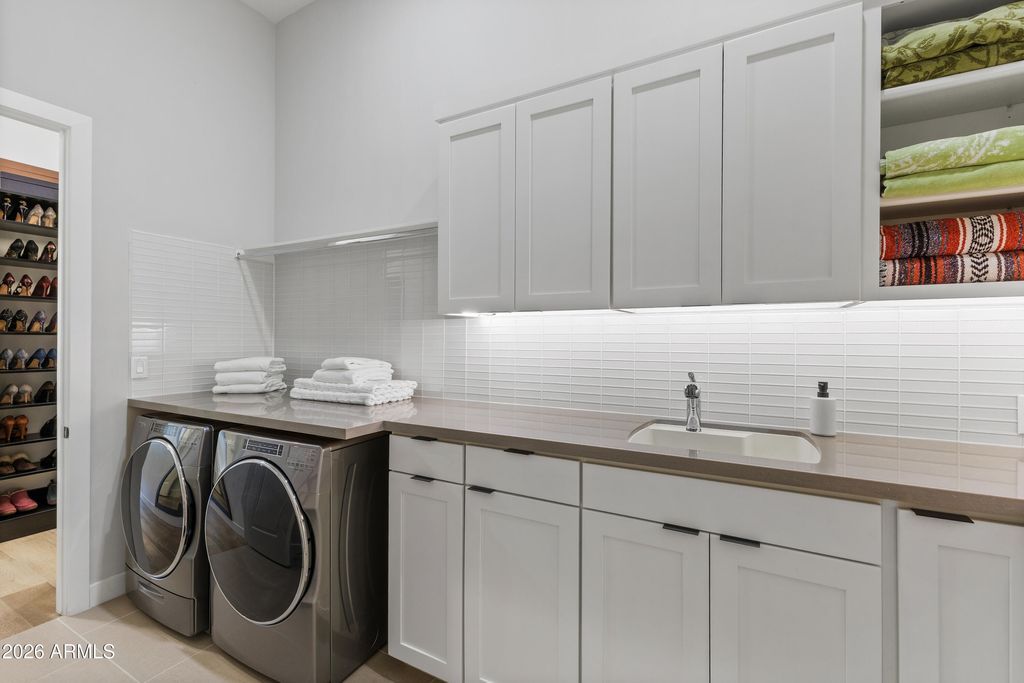 Image 48 of property listing at 28412 N SUMMIT SPRINGS Road, Rio Verde, AZ 85263