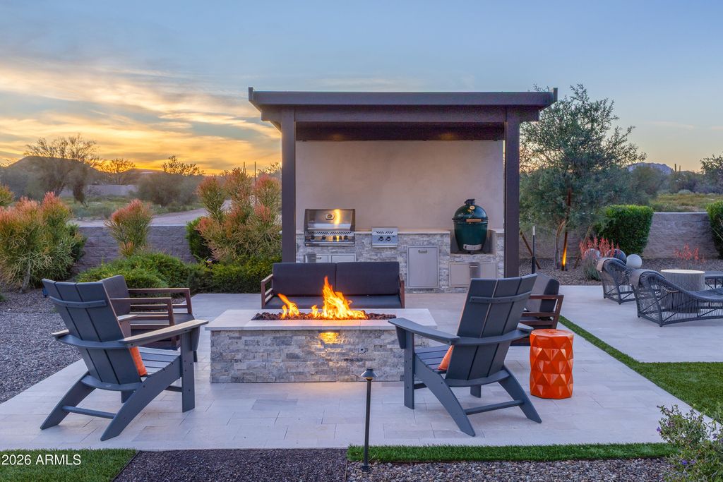 Image 79 of property listing at 28412 N SUMMIT SPRINGS Road, Rio Verde, AZ 85263