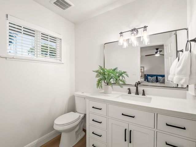 5731 E Copper Avenue, Clovis, CA 93619
