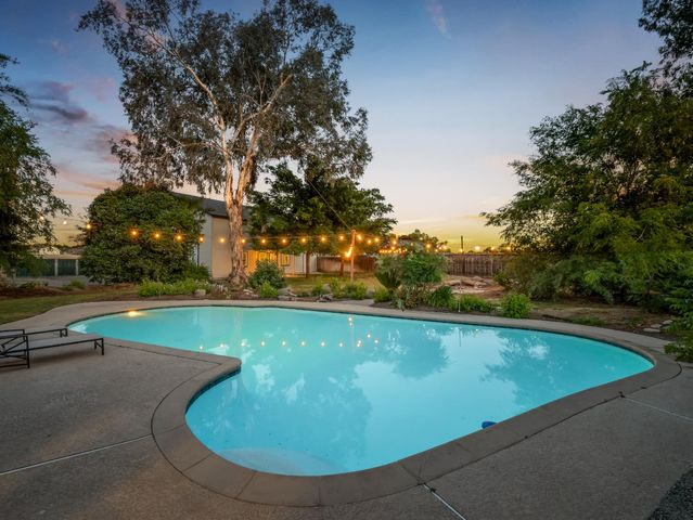 5731 E Copper Avenue, Clovis, CA 93619