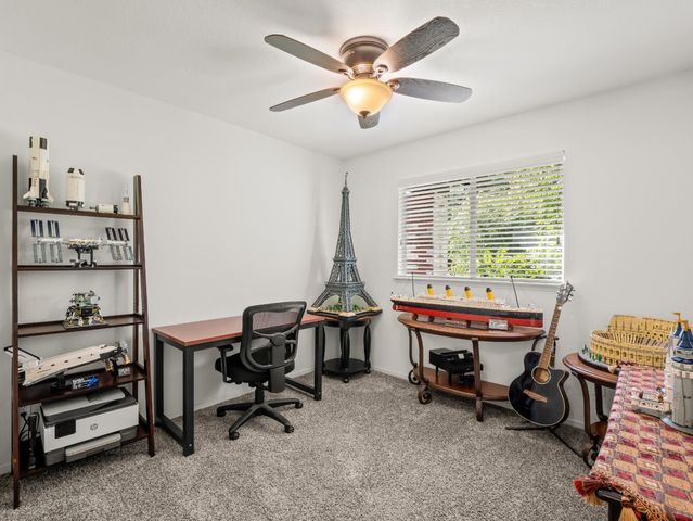 5731 E Copper Avenue, Clovis, CA 93619