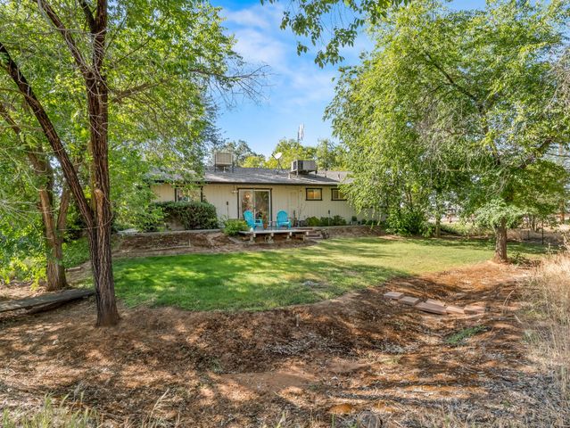 5731 E Copper Avenue, Clovis, CA 93619