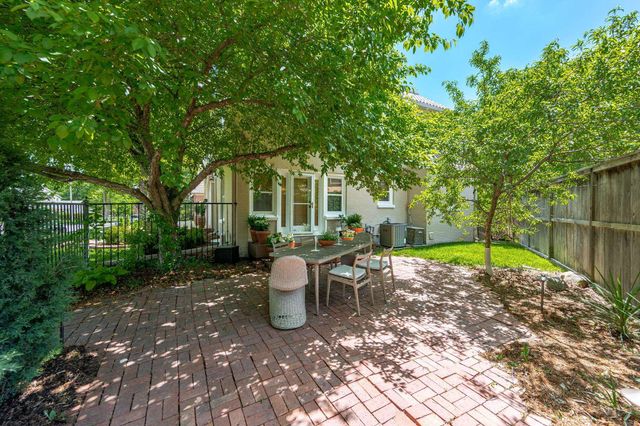 201 S Dellrose Ave, Wichita, KS 67218