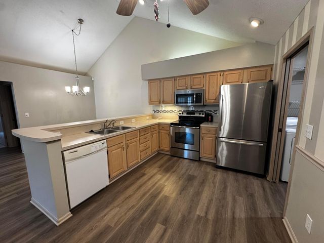 5778 Ravine Creek Drive, 15, Grove City, OH 43123