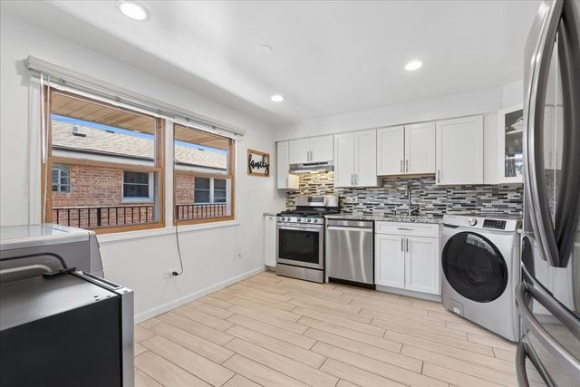 5332 W Windsor Avenue 3E, Chicago, IL 60630