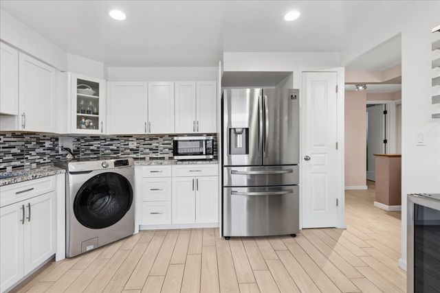 5332 W Windsor Avenue 3E, Chicago, IL 60630