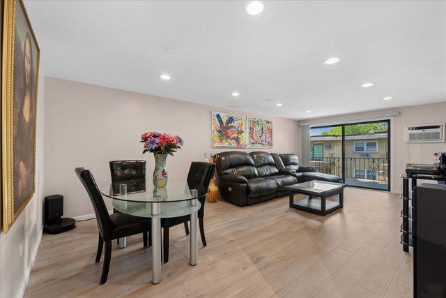 5332 W Windsor Avenue 3E, Chicago, IL 60630