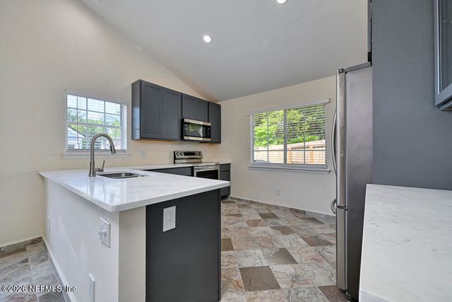 7728 LYNCHBURG Court W, Jacksonville, FL 32277