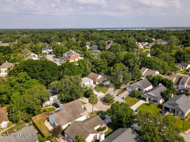 7728 LYNCHBURG Court W, Jacksonville, FL 32277