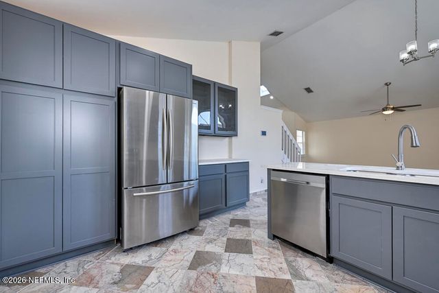 7728 LYNCHBURG Court W, Jacksonville, FL 32277